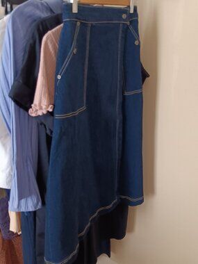 NWT Dark Wash Blue Denim Wrap Skirt Utility Pockets Size 4